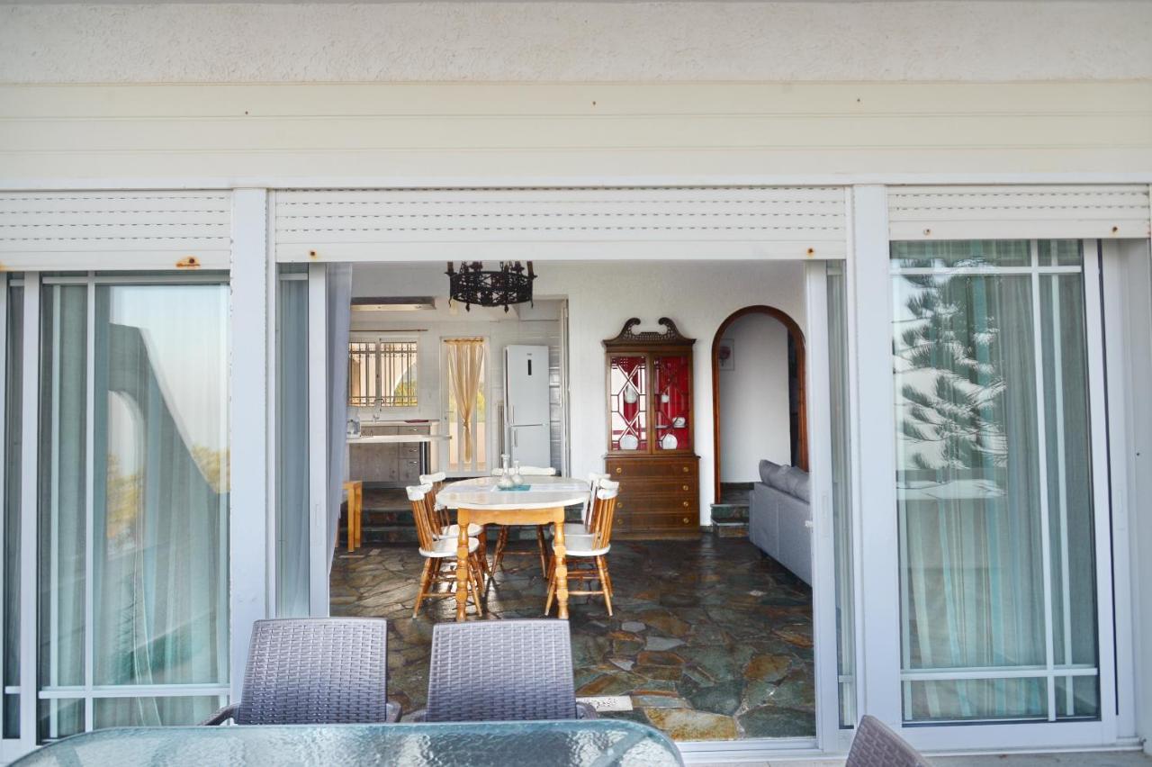 Antorina Beachfront Villas With Private Pools Kamari  외부 사진