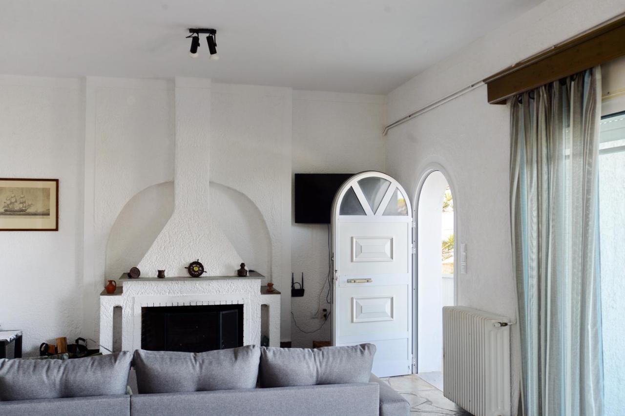 Antorina Beachfront Villas With Private Pools Kamari  외부 사진
