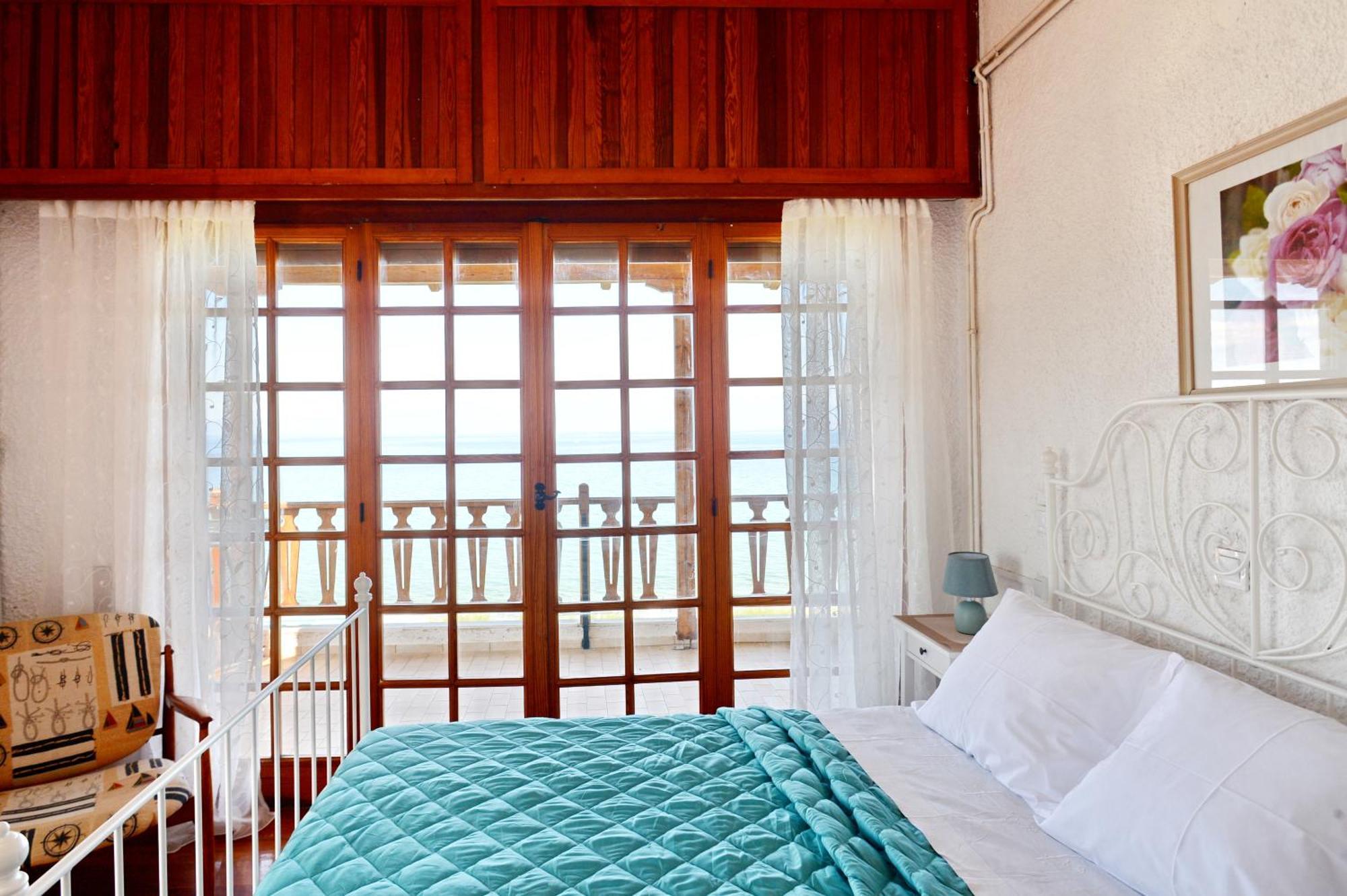 Antorina Beachfront Villas With Private Pools Kamari  외부 사진