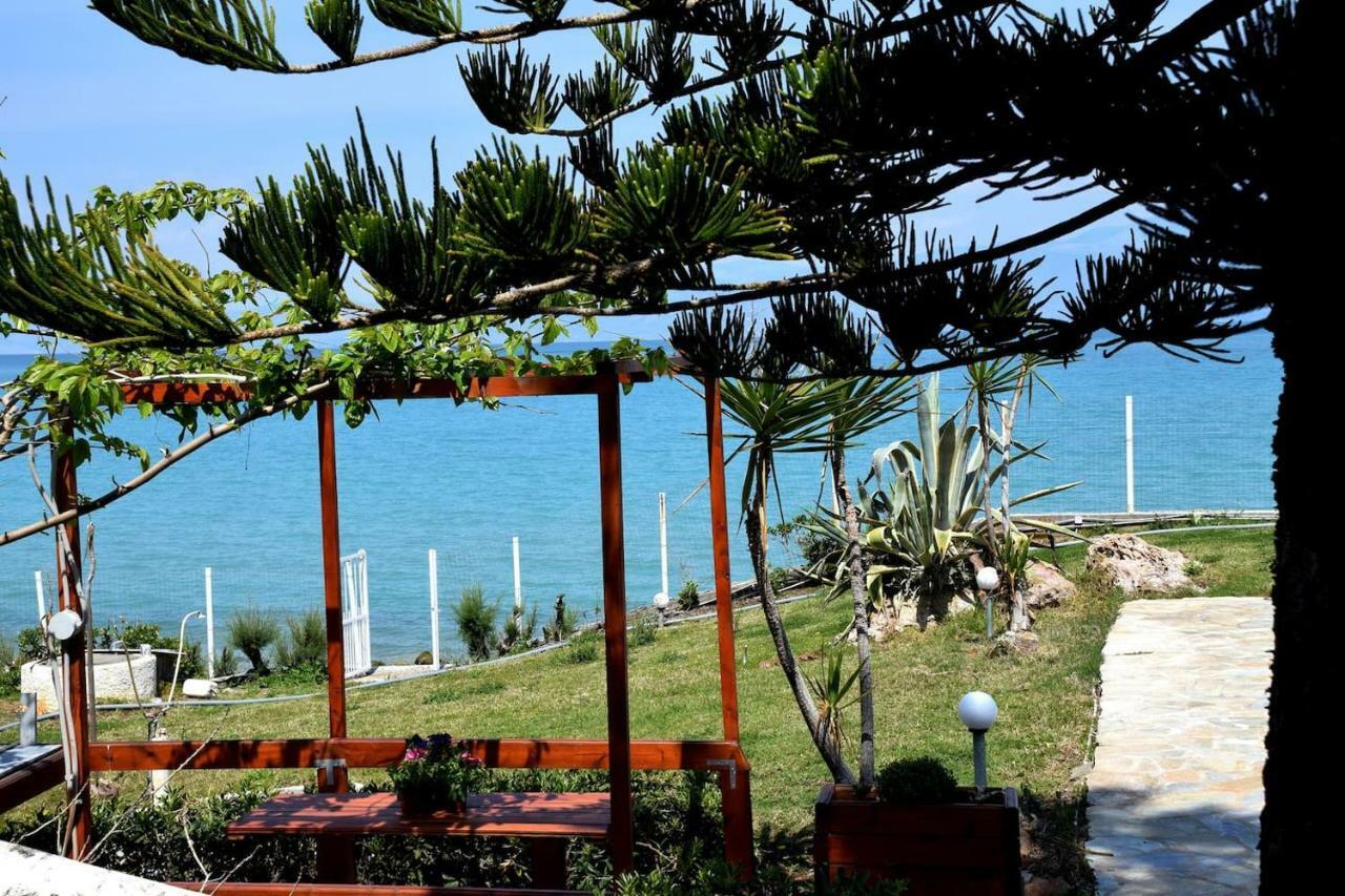 Antorina Beachfront Villas With Private Pools Kamari  외부 사진