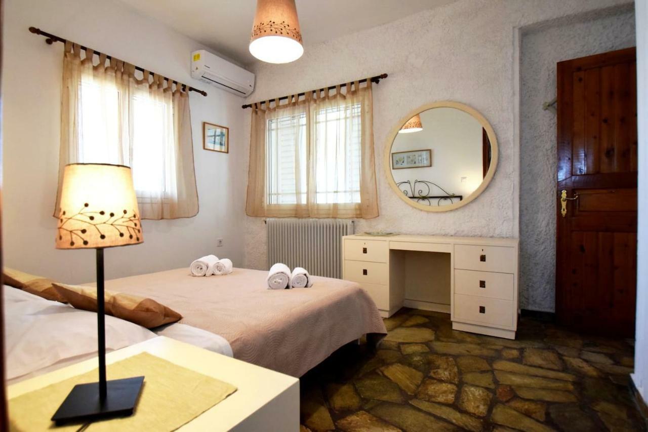 Antorina Beachfront Villas With Private Pools Kamari  외부 사진